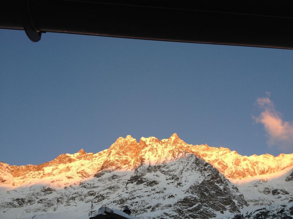 Hotel Meuble Gorret Breuil-Cervinia Szoba fotó