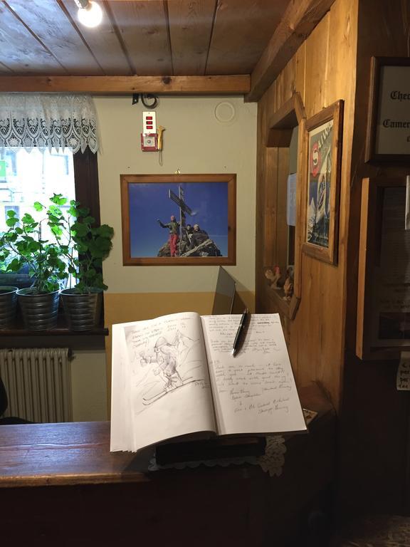 Hotel Meuble Gorret Breuil-Cervinia Kültér fotó
